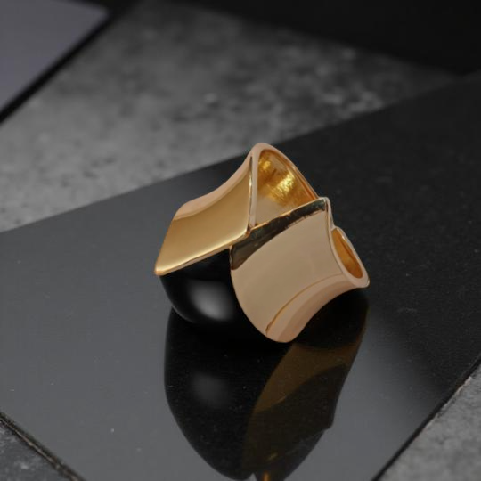 Ekrowl Zenith-Cuff 18K Gold-Plated Sculptural Bangle — Bold Geometric Statement Bracelet for Women