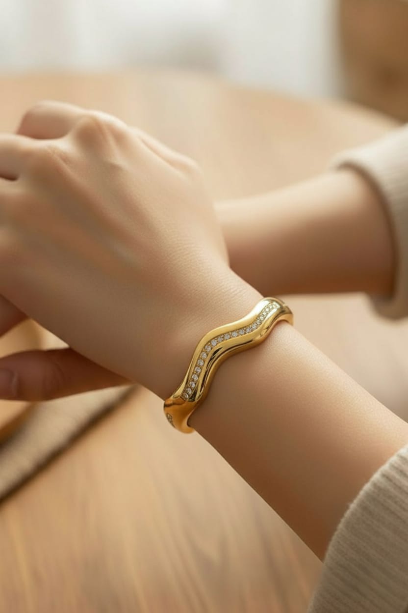 Ekrowl Radiant-Wave: 18K Gold-Plated Crystal Inlaid Statement Bangle