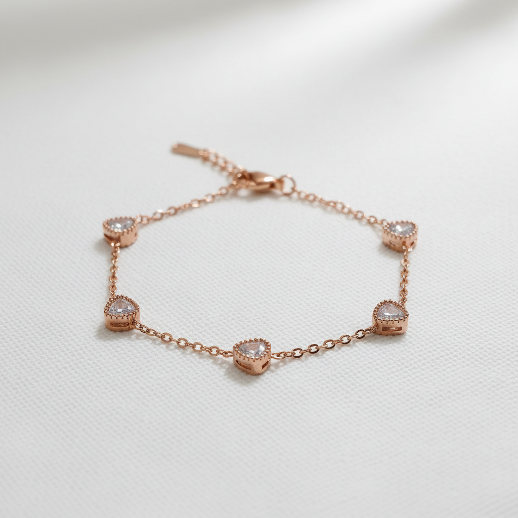 Ekrowl Cupid-Link: 18K Gold Anti-Tarnish Heart Design Bracelet